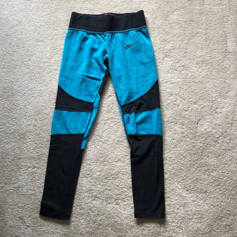 Black and Blue Nike Leggings